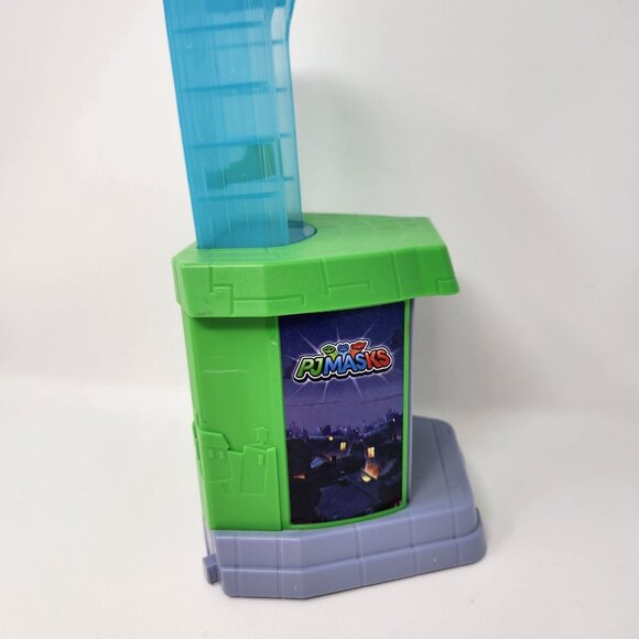 Just Play PJ MASKS Greg Becomes Gekko Transforming Station (Figures not included - Picture 6 of 9